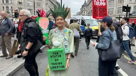 Numerous Activists Converge in Downtown London to Oppose Trump's Second State Visit